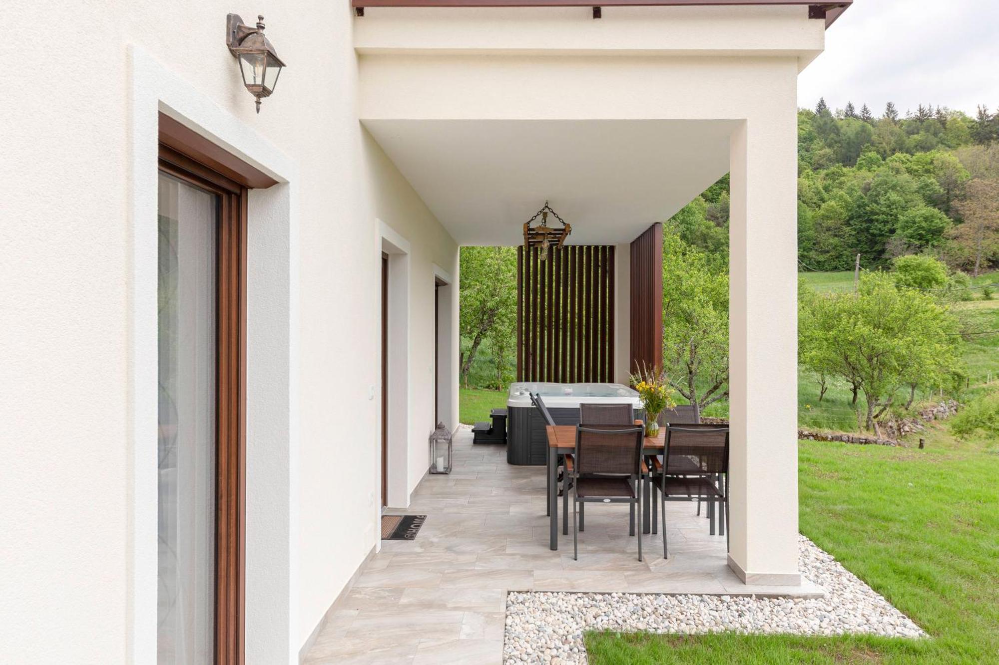 Appartement Brkinka